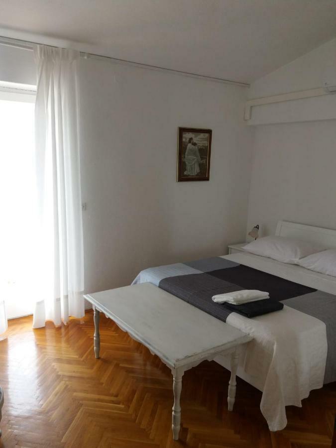 Apartments Villa Karme Брела Экстерьер фото